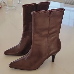 Brown boots